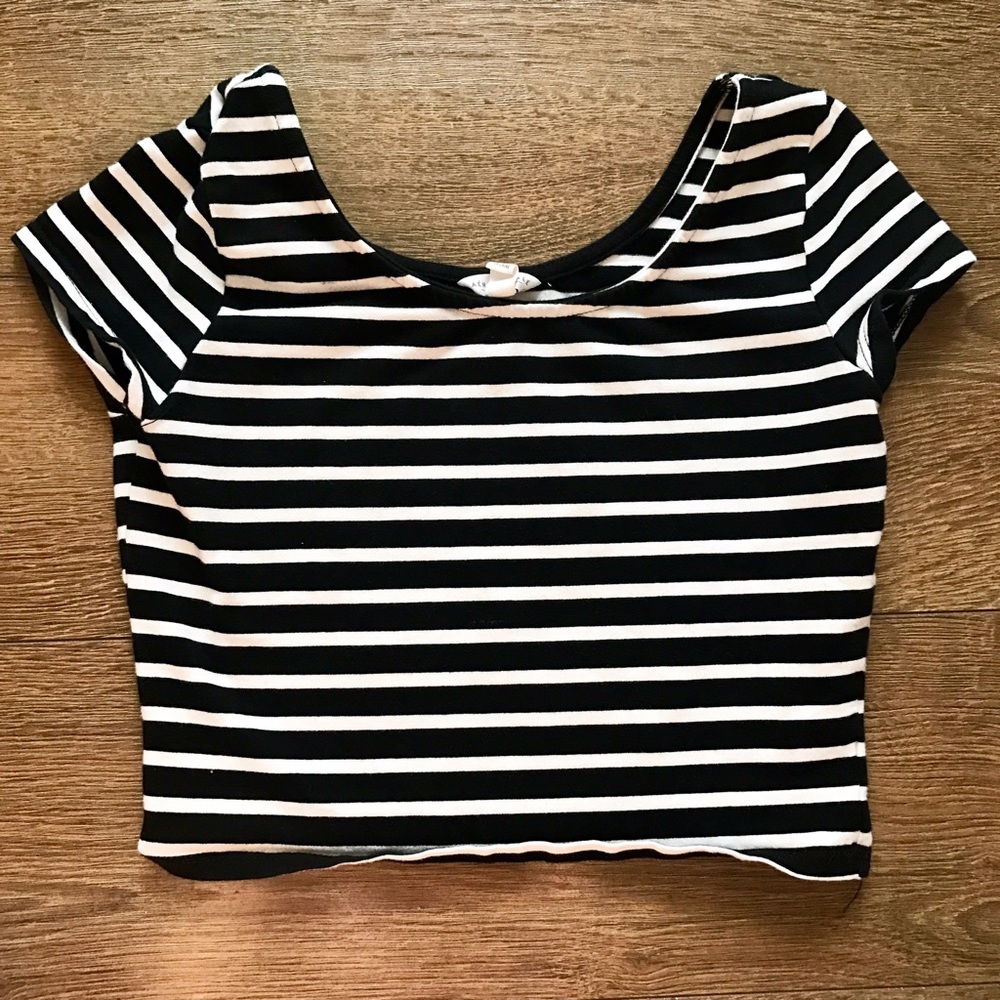 Striped crop top❤️